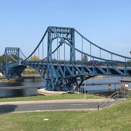 Kapitanswohnung Kaiser Wilhelm Brucke Вильгельмсхафен Экстерьер фото