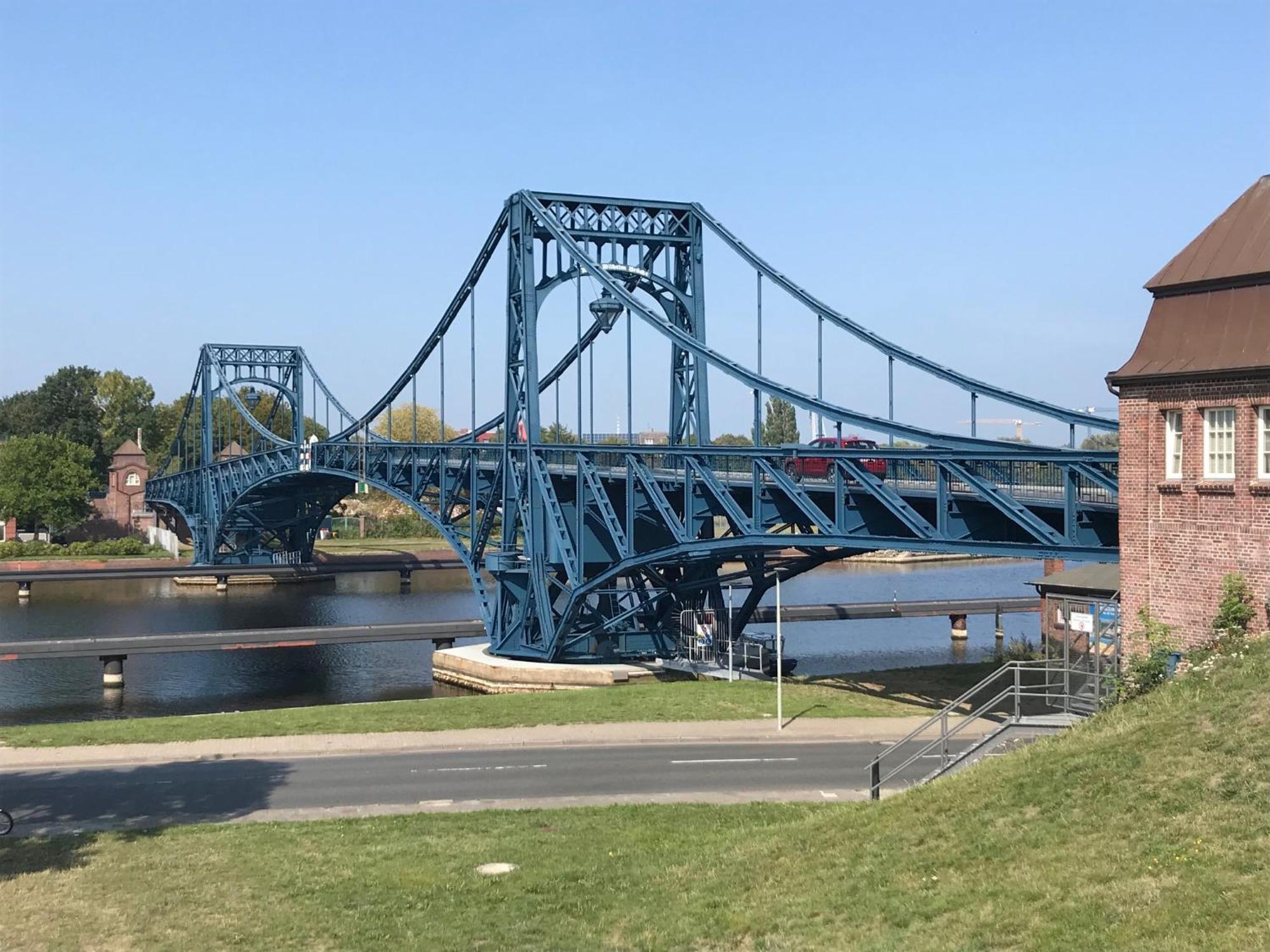 Kapitanswohnung Kaiser Wilhelm Brucke Вильгельмсхафен Экстерьер фото